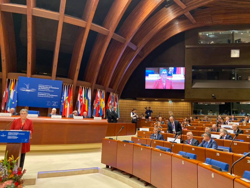 PE kërkon me rezolutë hapjen e negociatave me Shqipërinë e Maqedoninë e Veriut