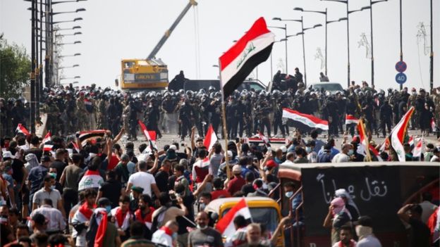 Së paku 40 të vdekur në protestat antiqeveritare në Irak, trazirat vazhdojnë