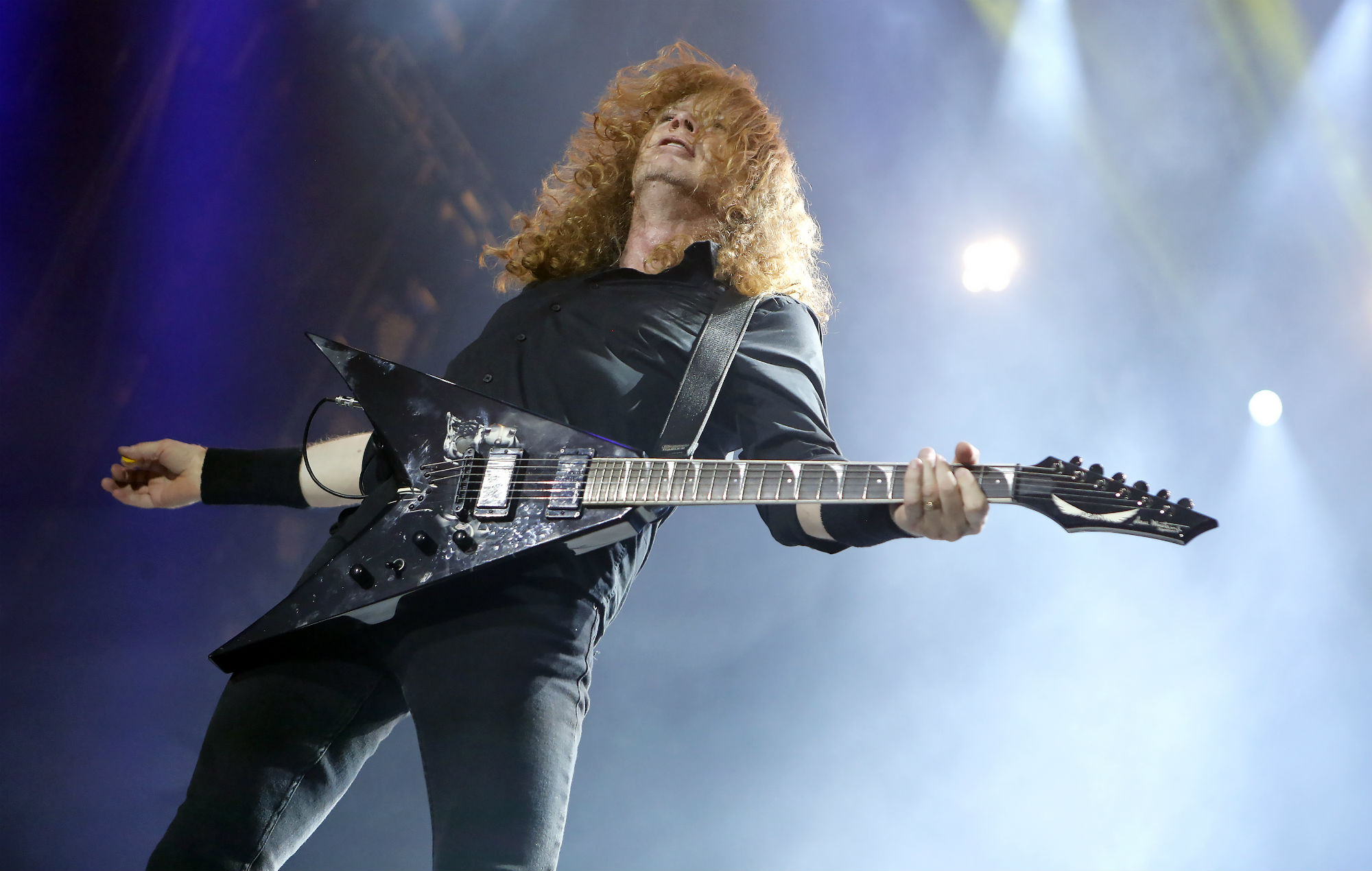 Dave Mustaine i “Megadeth” e ka “përfunduar” trajtimin për kancerin në fyt