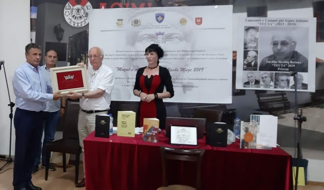 Akademiku Zuvdia Hoxhiq Berisha merr çmimin “Teuta”