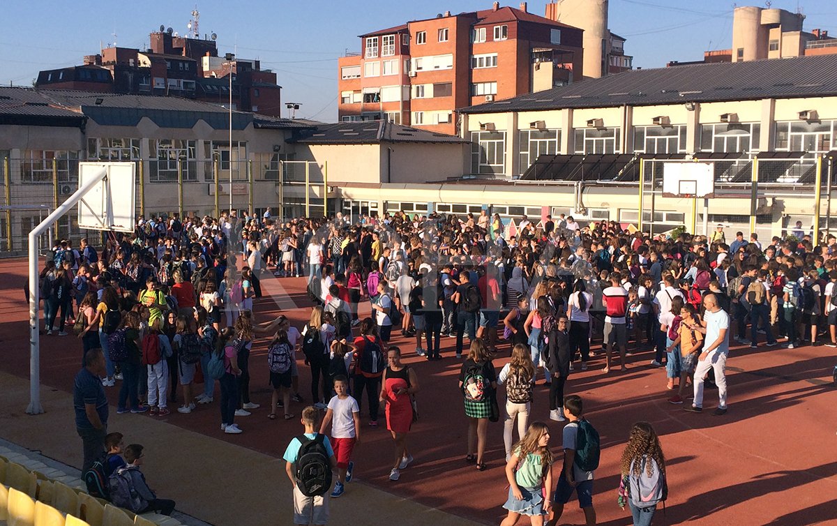Viti i ri shkollor nis në gjithë vendin, jo edhe për fëmijët e kthyer nga Siria