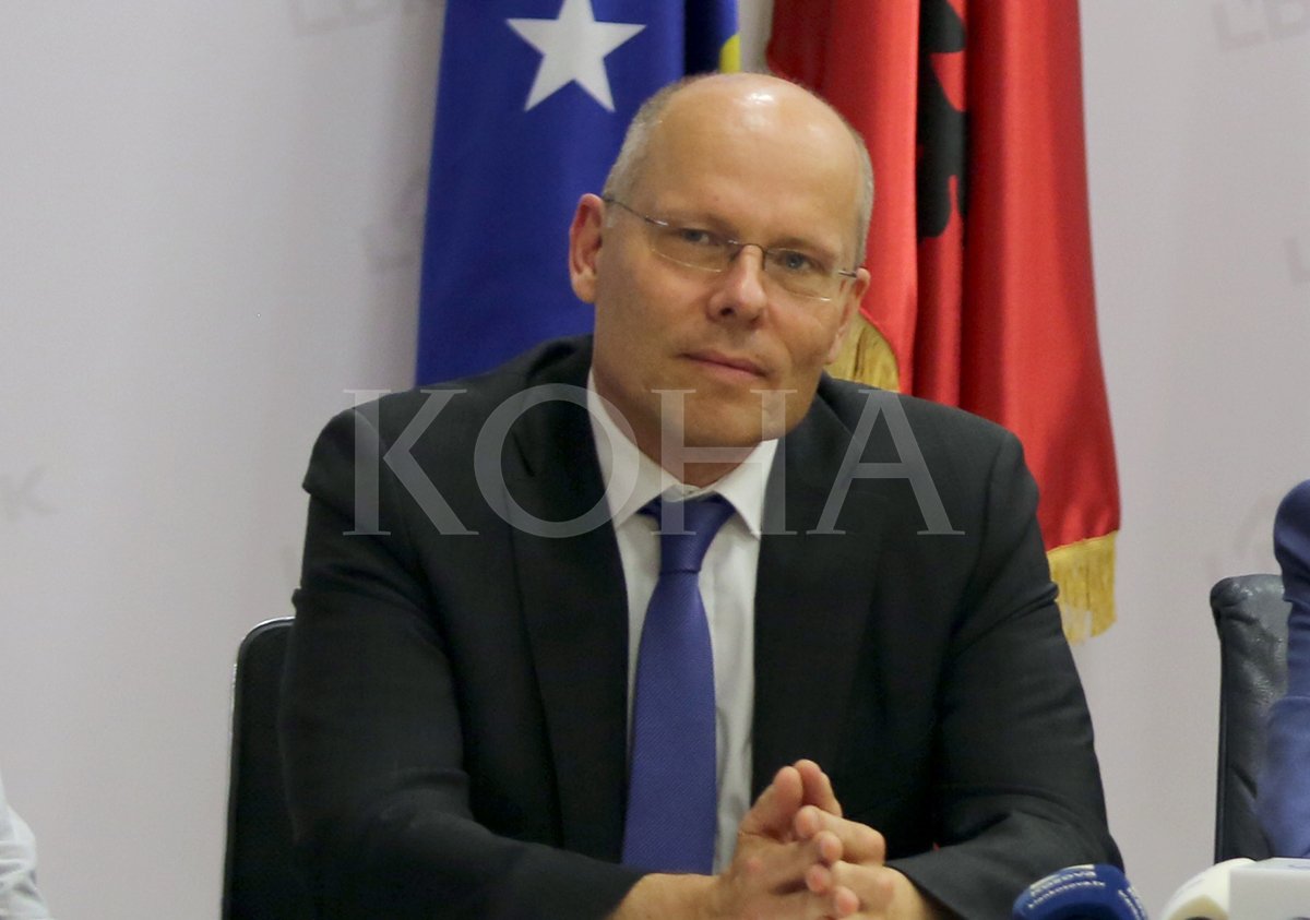 Beyer: Kosova duhet t’i ruajë kufijtë që ka