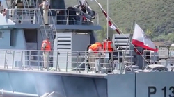 Fluks refugjatësh në Egje, anija shqiptare shpëton 140 persona