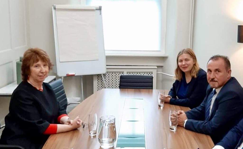 Ministri i Brendshëm i Kosovës në detyrë bisedoi me Baroneshën Ashton rreth bashkëpunimit