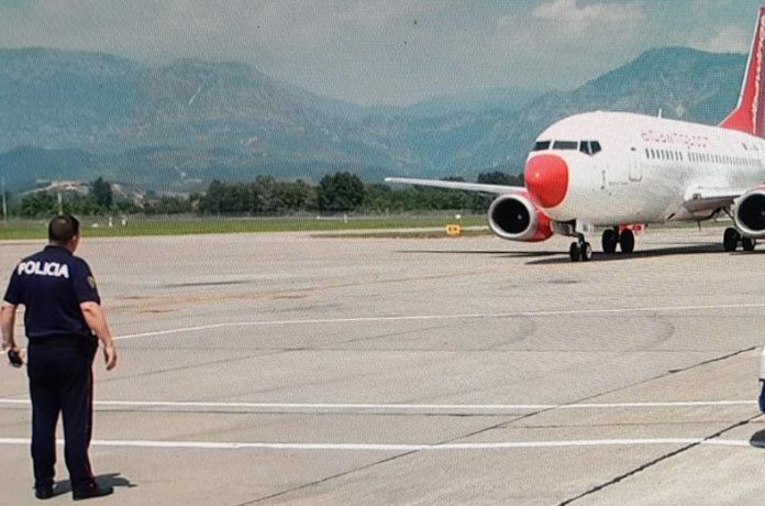 Riatdhesohen 104 shtetas shqiptarë, që shkelën rregullat e qëndrimit në BE