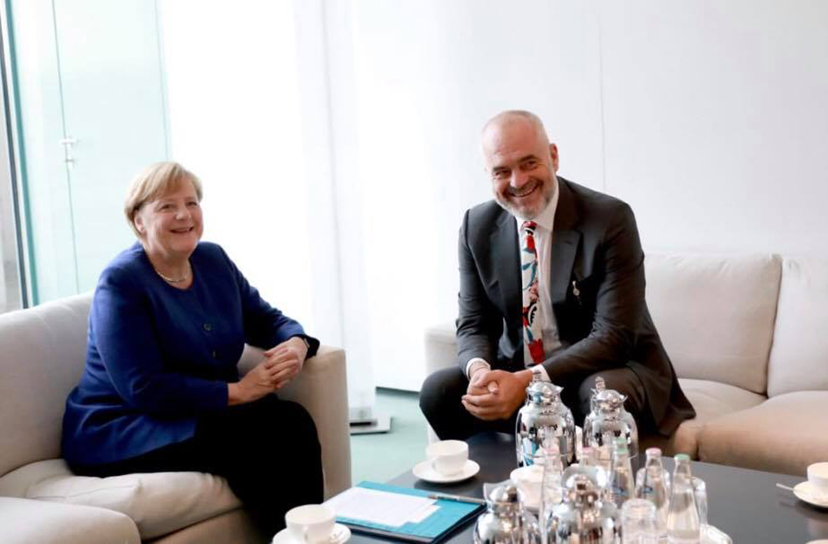 Merkel: Gjermania përkrahu Shqipërinë në NATO, do ta përkrahë edhe në BE