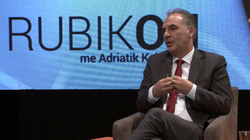 Limaj: Qytetarët për herë të parë kanë mundësi të mos shohin partitë, por kandidatët