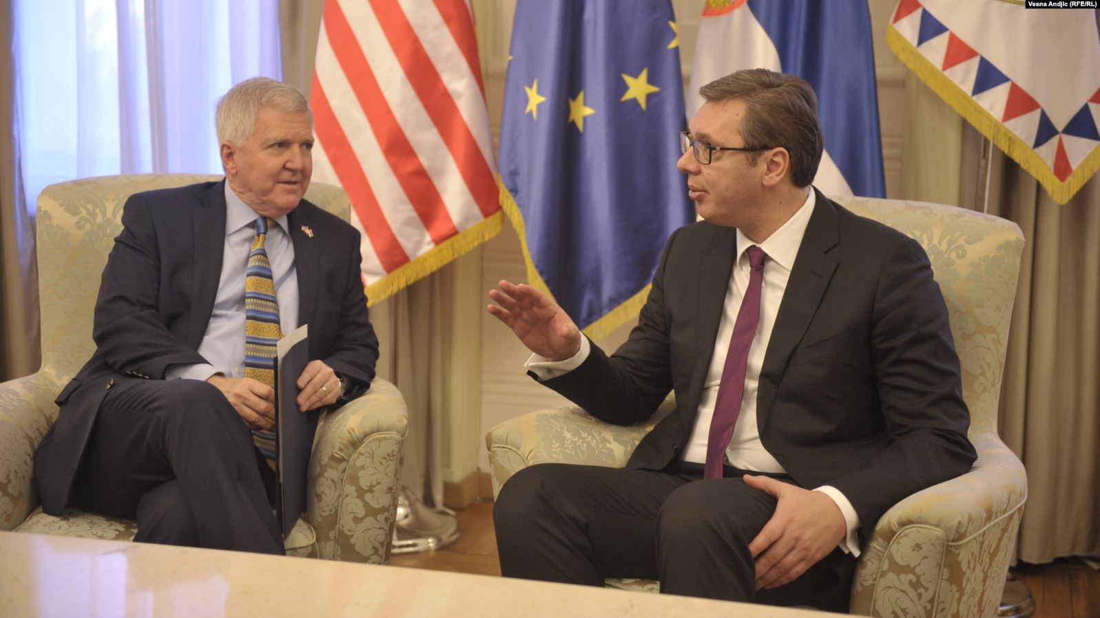 Scott: As Kosova e as Serbia nuk përfitojnë nga ngecja në dialog