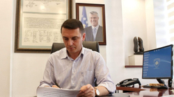 Gashi ndalon përdorimin e veturave zyrtare gjatë fushatës zgjedhore për stafin politik