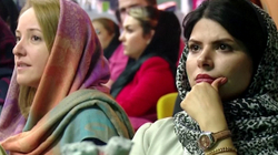 Irani i premton FIFA-s prani të grave nëpër stadiume