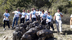 Pastrohet liqeni i Batllavës, largohen mbi 200 thasë bërllok