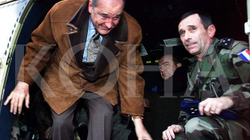 Chiracu i shkruante Kadaresë më 1998 se Franca s’e përjashtonte bombardimin e Jugosllavisë