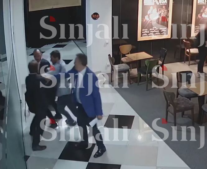 Dalin pamjet e rrahjes mes Abazit dhe Molliqajt e përcjellësit të tij