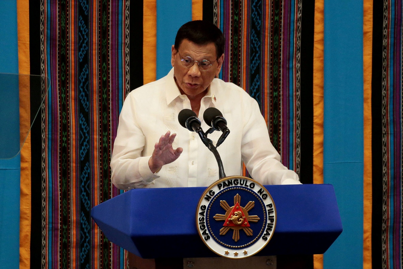 Presidenti i Filipineve paralajmëron shkelësit e masave ndaj koronavirusit me vrasje