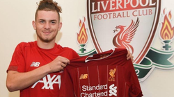 Kloppi i kërkon, Shaqiri këndon shqip për ditëlindjen e talentit Harvey Elliott