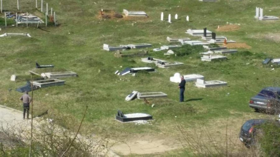 Jevtiq dënon dëmtimin e varrezave të komunitetit rom, ashkali dhe egjiptian, kërkon hetim nga policia
