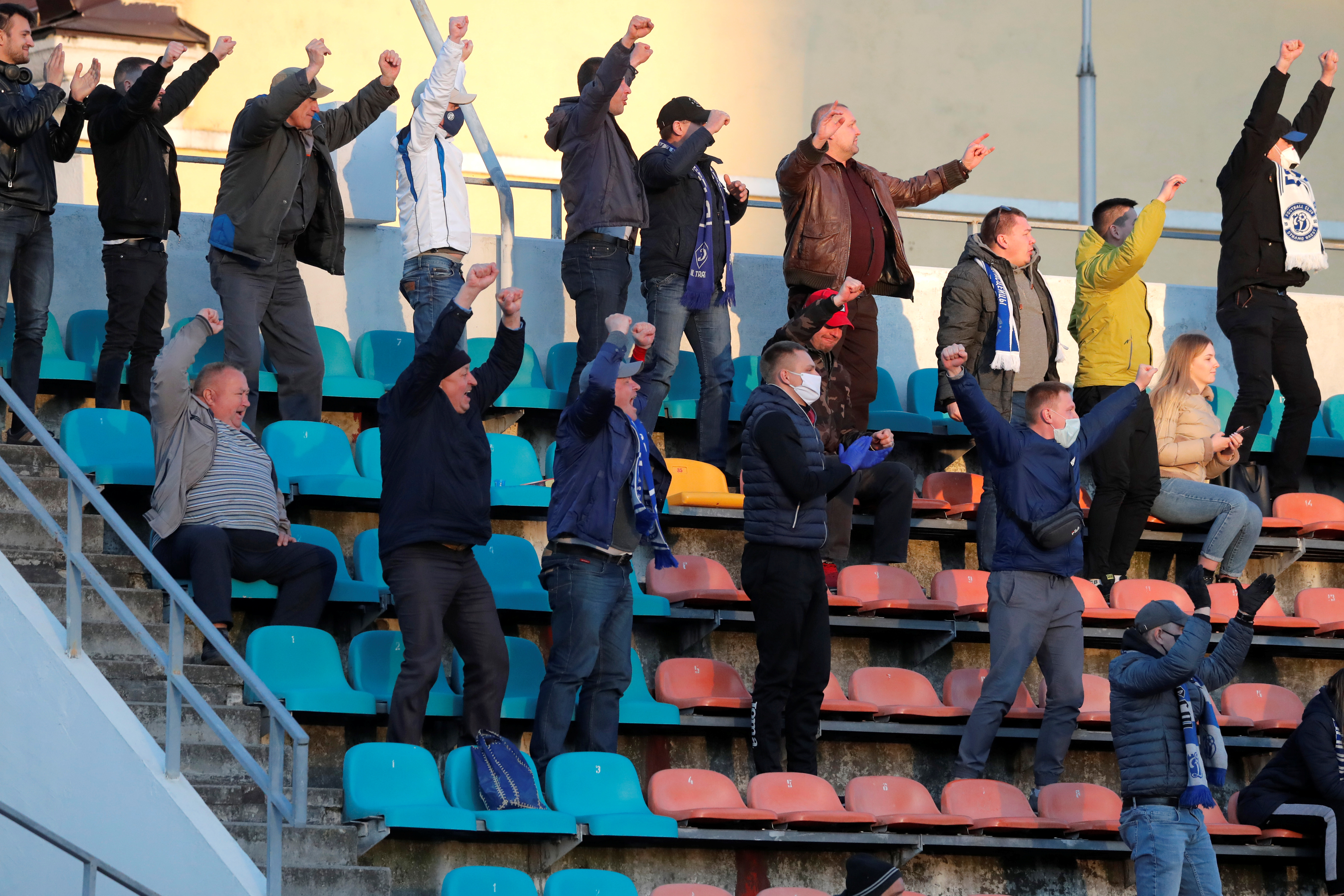 Mbi 1000 tifozë prezent në një ndeshje futbolli në Bjellorusi