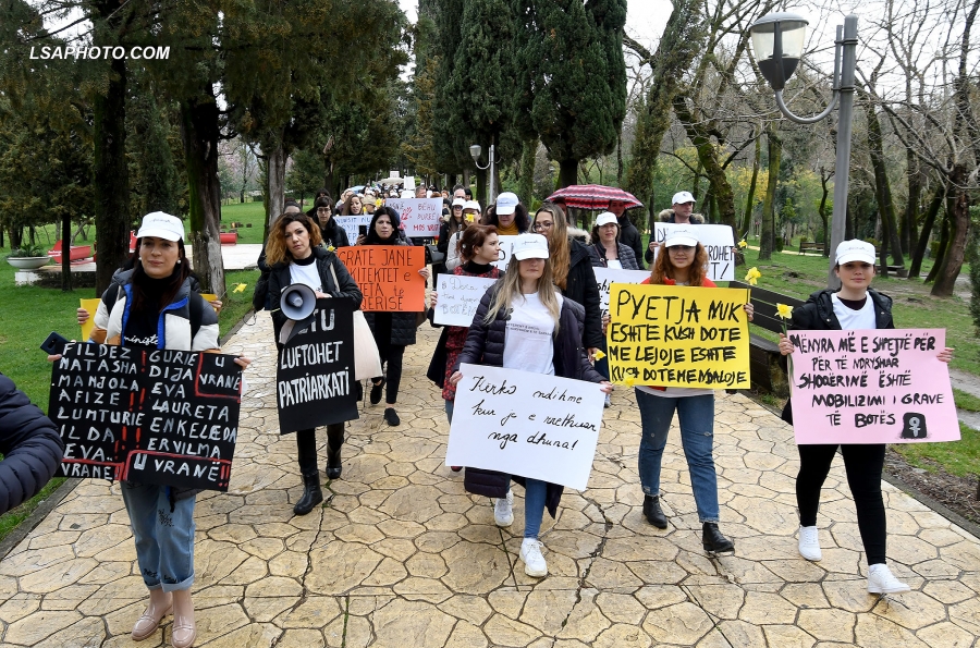Shqipëria ashpërson Kodin Penal: Burg deri në dhjetë vjet kush keqtrajton gruan në sy të fëmijëve