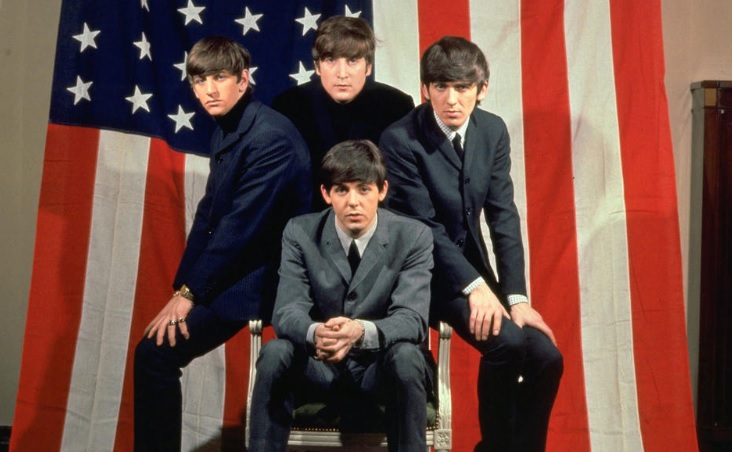 Artikujt e bendit “The Beatles” u shitën me sukses në një ankand online