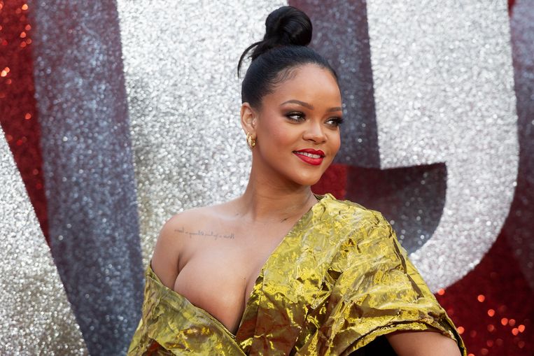 Rihanna e fokusuar t’i ndihmojë njerëzit dhe jo ta lansojë albumin e ri