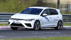 Golf R-i i ri spiunohet gjatë testimit në Nurburgring