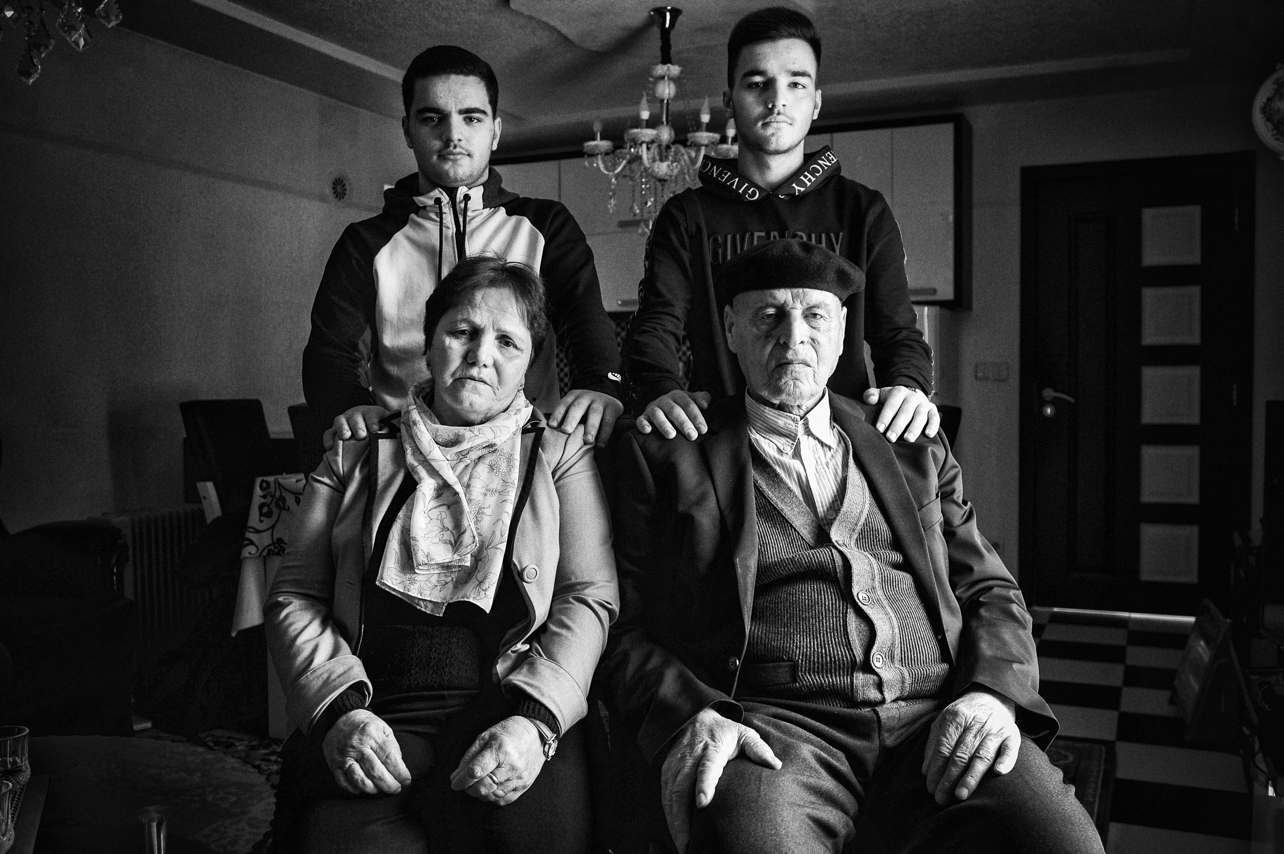 Ky rrëfim është pjesë e “Të jetosh me kujtimet e të pagjeturve: Libër kujtimi me rrëfime të familjarëve të personave të pagjetur nga lufta e fundit në Kosovë”