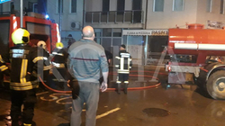 Një objekt digjet në qendër të Rahovecit, s’ka të lënduar