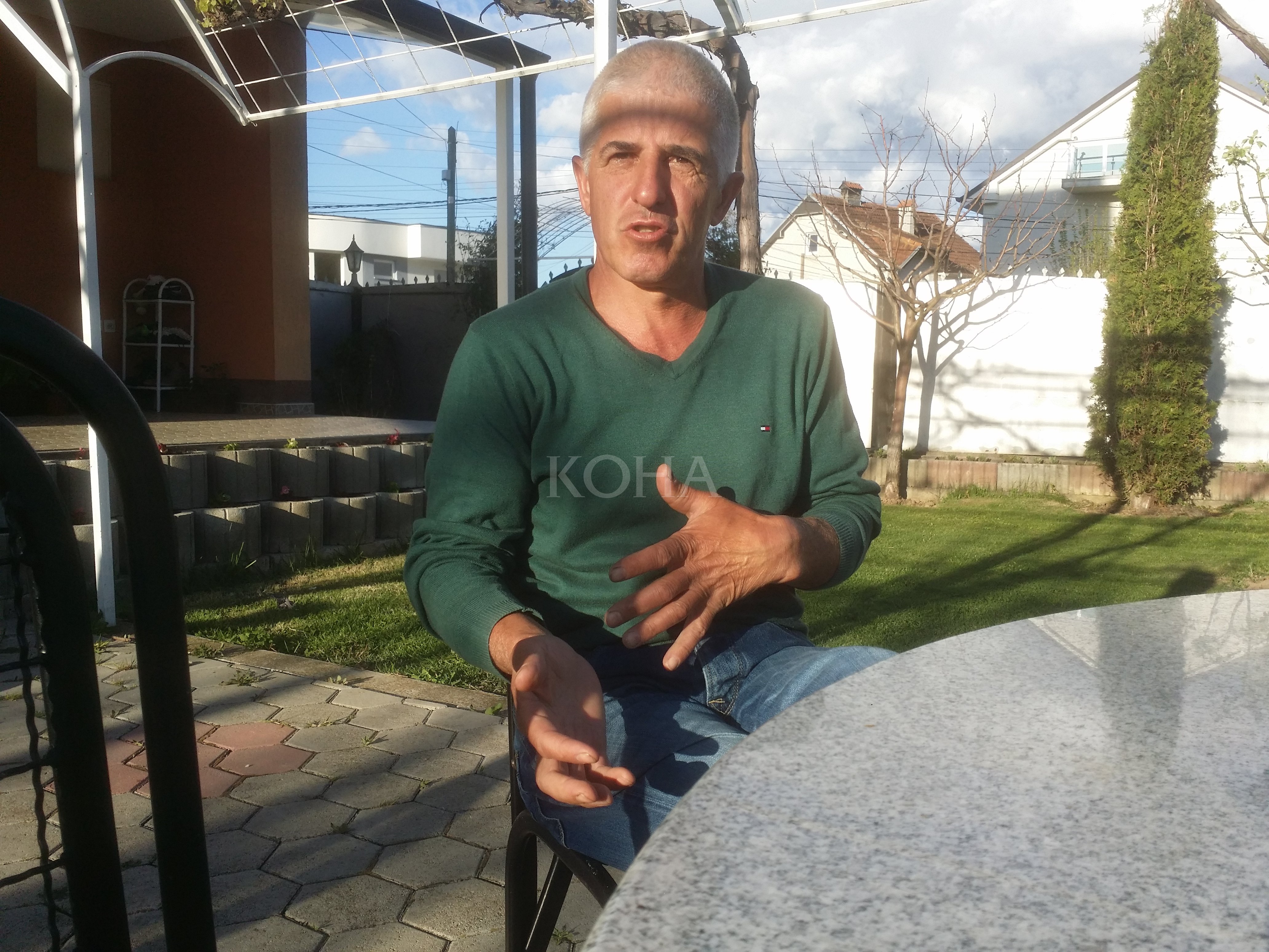 Veterani i luftës, Fadil Nuha, ende nuk i ka gjetur eshtrat e babait të zhdukur