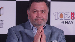 Vdiq aktori bollywoodian Rishi Kapoor