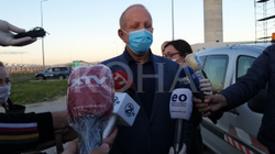 Policia në pritje të Pacollit në hyrje të Aeroportit