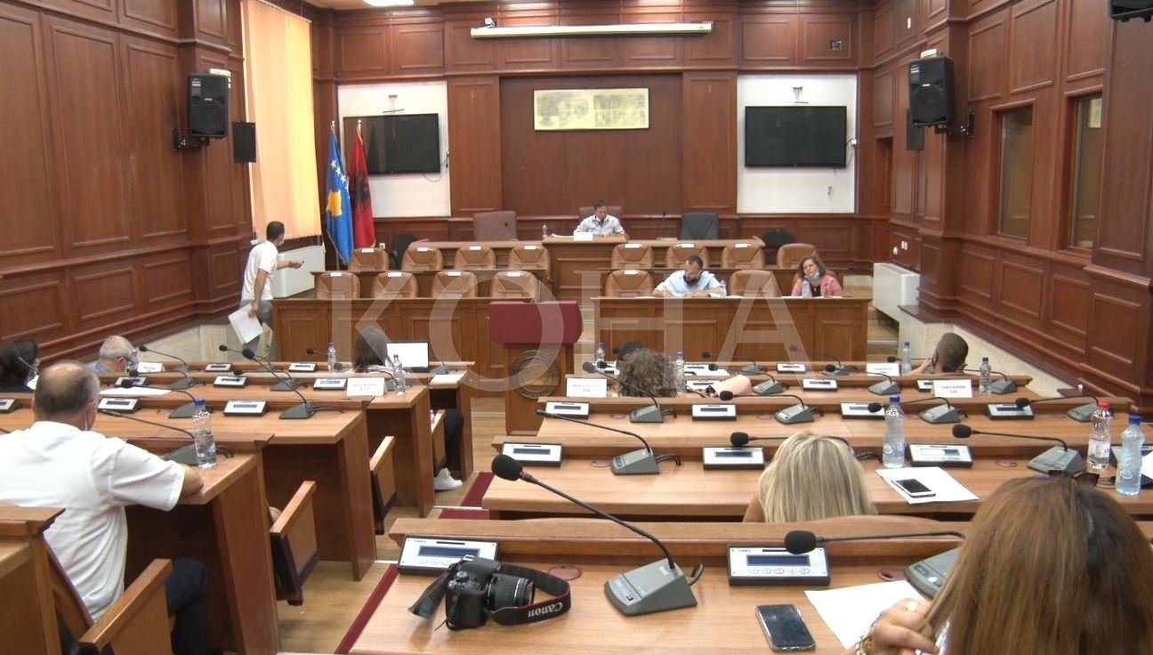 Në Prizren ankohen se ka devalvuar puna e Kuvendit komunal