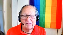 90-vjeçari pranon se është homoseksual, kërkon dashurinë e humbur