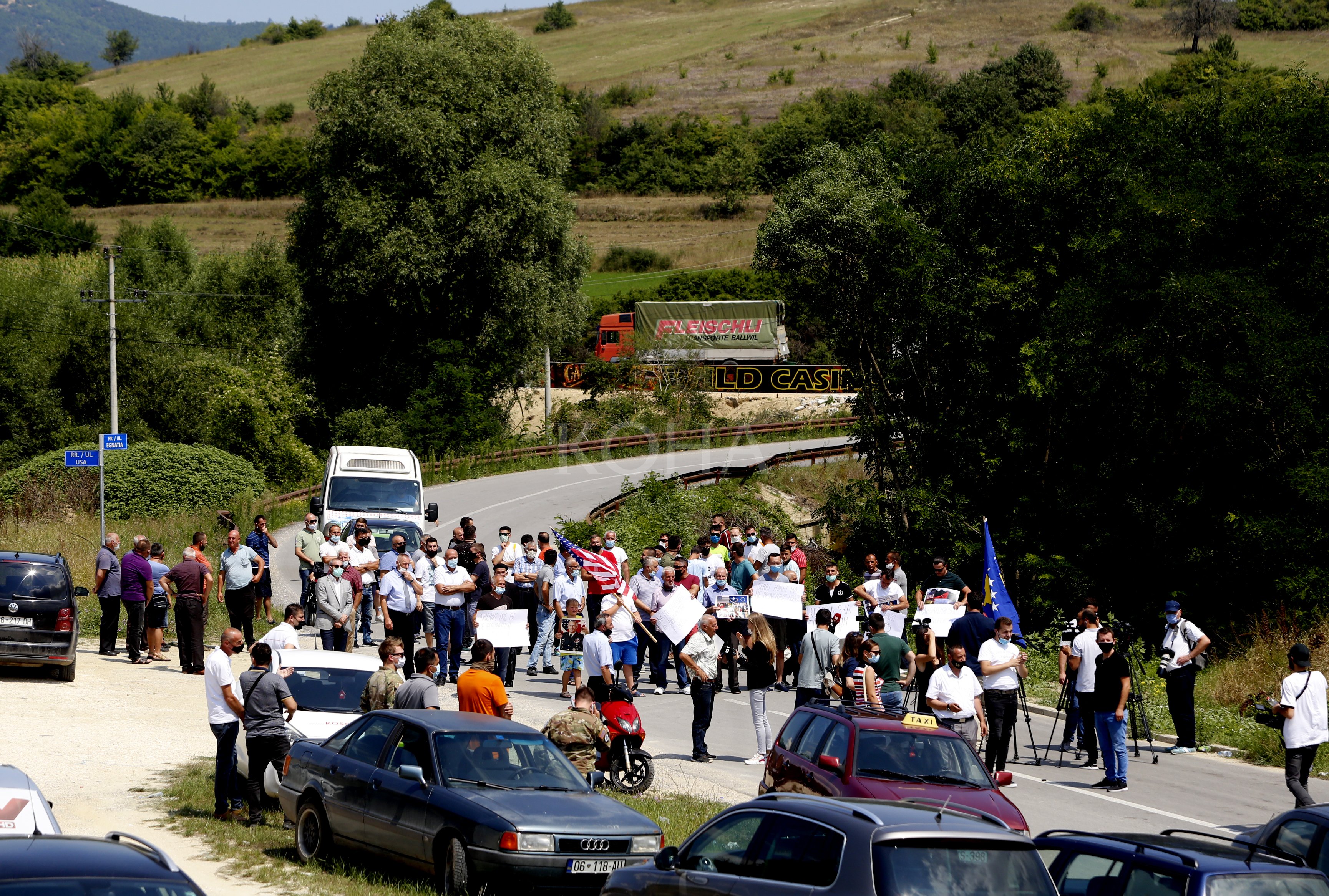 Banorët e Karaçevës kërkojnë rezolutë që garanton mbrojtjen e territorit