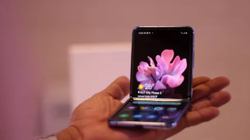 Samsungu muajin e ardhshëm nxjerr në shitje telefonin e ri Galaxy Z i cili paloset