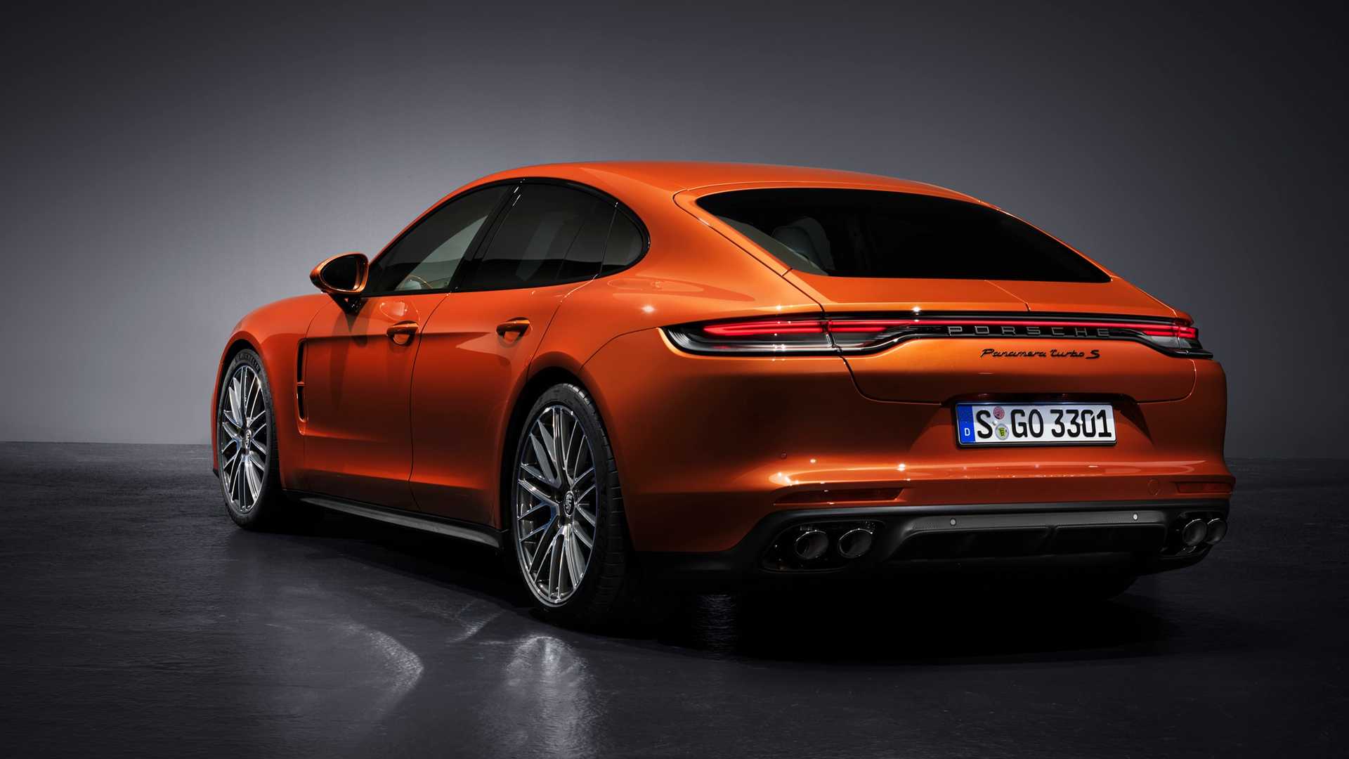 Porsche Panamera e gatshme të kalojë tërësisht në elektrike