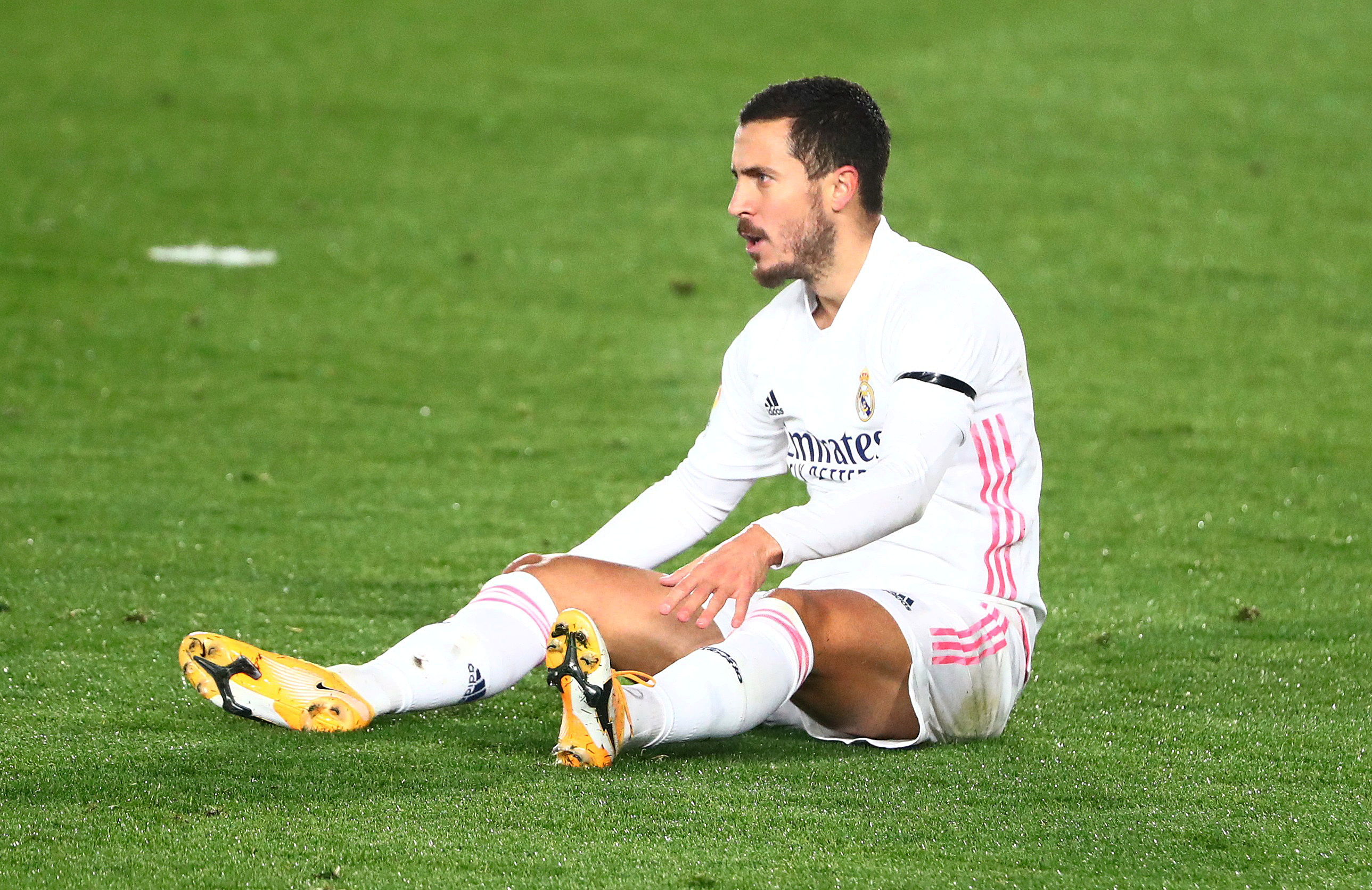 Eden Hazard rrezikon t’i bashkohet listës së yjeve që dështuan te Reali