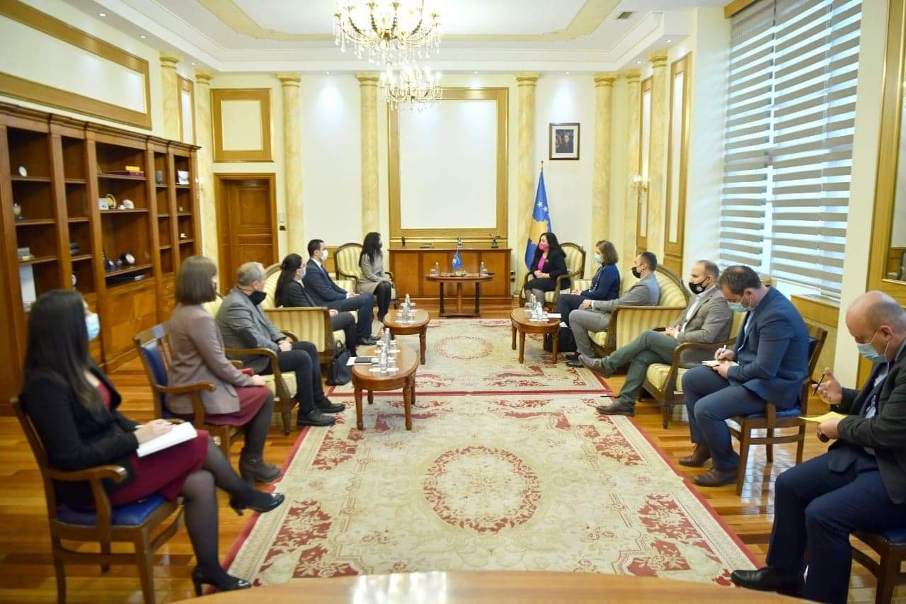 Osmani takoi një delegacion të Këshillit Kombëtar për Ekonomi dhe Investime Kosovë