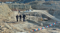  Në Kizhevak ndërpriten gërmimet për të pagjeturit shkaku i motit, pritet të nisin në Rahovec