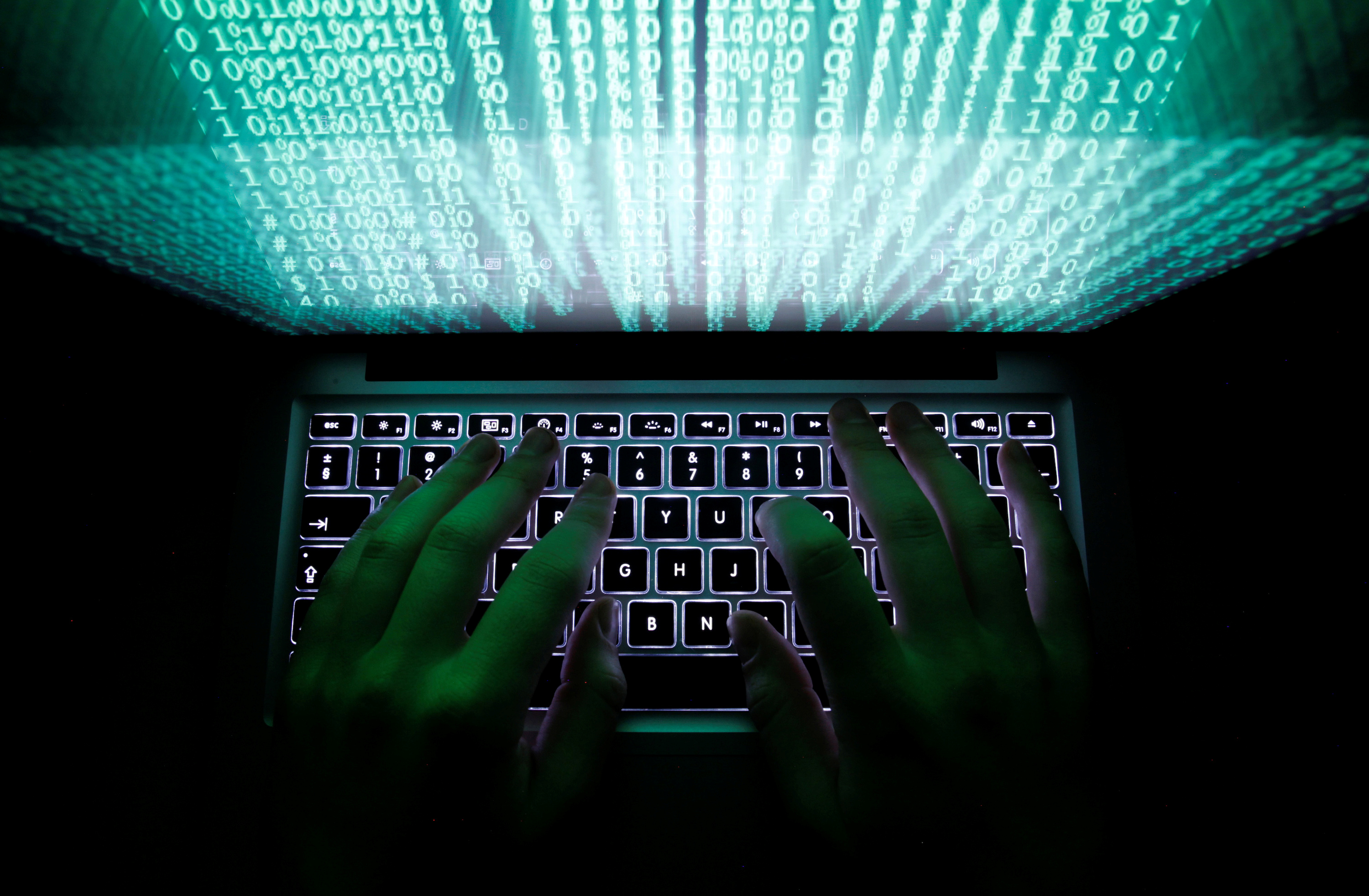 Arrestohen dy italianë, dyshohen se kryen sulme kibernetike ndaj Departamentit për siguri kibernetike