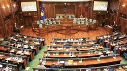 Kërkohet sanksionimi i deputetëve që nuk po votojnë në Kuvend edhe pse nënshkruajnë për prezencë