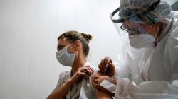 Rusia fillon vaksinimin për COVID-19 