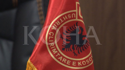 MPJD-ja furnizon ambasadat me flamuj të UÇK-së, nuk dihet për çfarë qëllimi