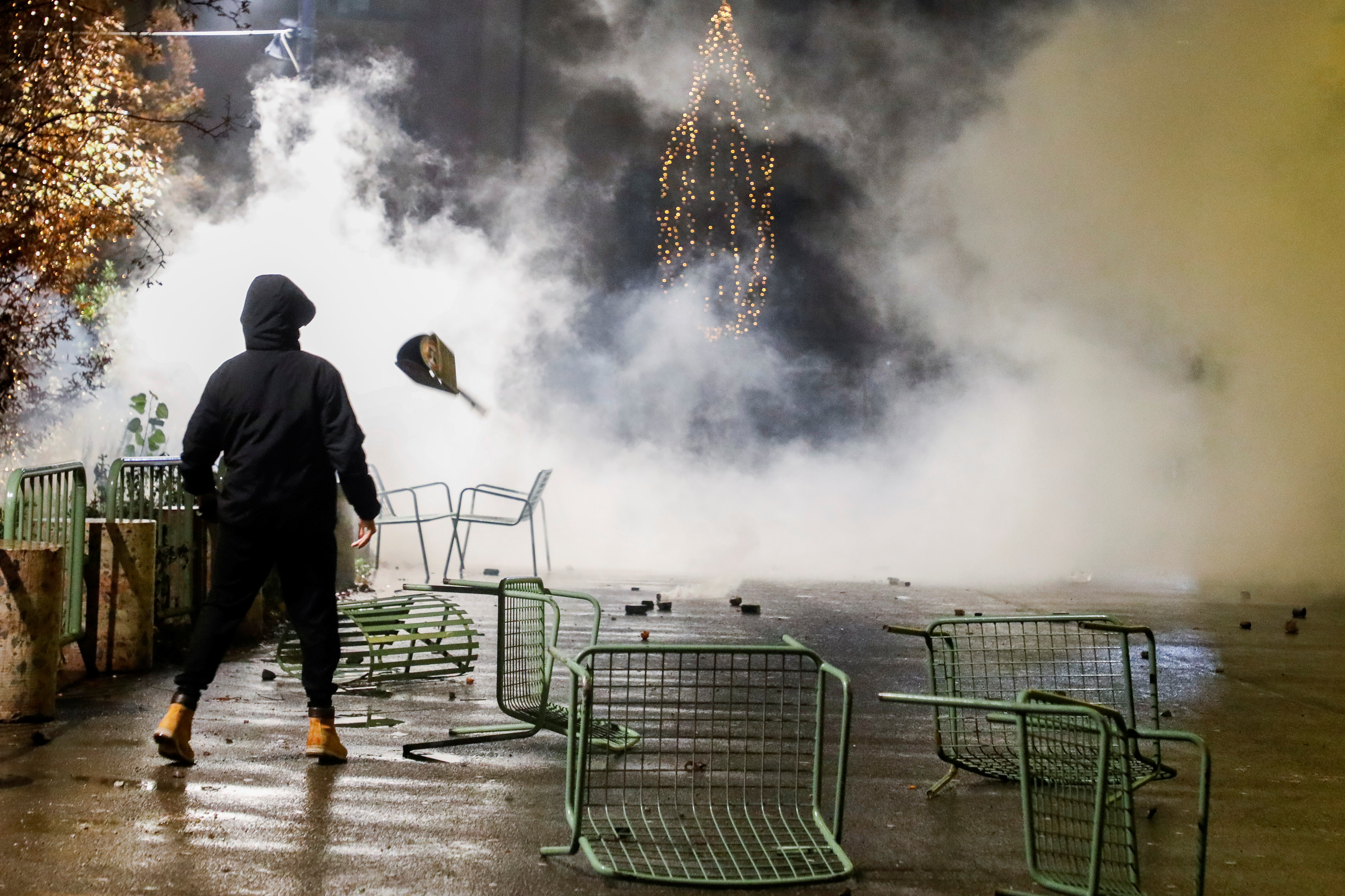 Rama akuzon opozitën dhe Metën për protestat e dhunshme pas vrasjes së Rashës