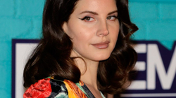 Lana Del Rey rikthehet në televizionet amerikane pas nëntë vjetësh