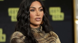 Kardashian i uron suksese këngëtares shqiptare