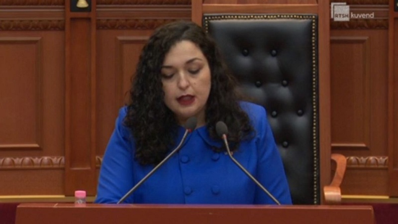 Osmani para deputetëve: S’mund ta shpërblejmë Serbinë me territore për gjenocidin në Kosovë