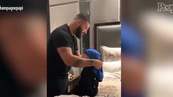 Drake shpërndan fotografi me djalin 3-vjeçar