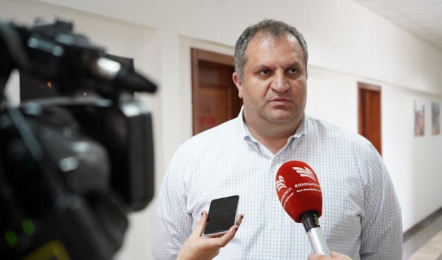 Ahmeti u bën thirrje bizneseve përfituese të granteve në Prishtinë t’i plotësojnë dokumentet