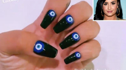 Demi Lovato dekoron thonjtë “me syrin e mësyshit”