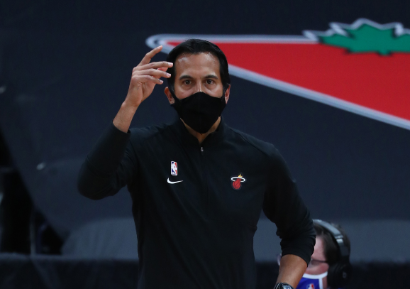 Spolestra vazhdon me bilanc të mrekullueshëm në fillim të sezonit në NBA